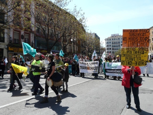 Marcha contra os transxénicos